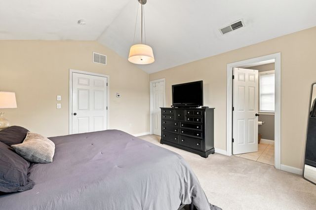 222 Mendon Street, Hopedale, MA 01747