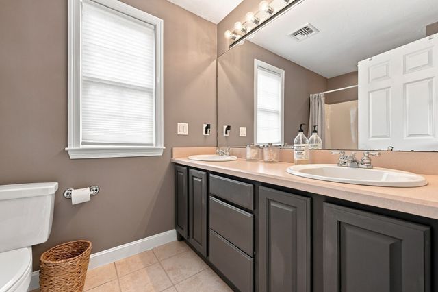 222 Mendon Street, Hopedale, MA 01747