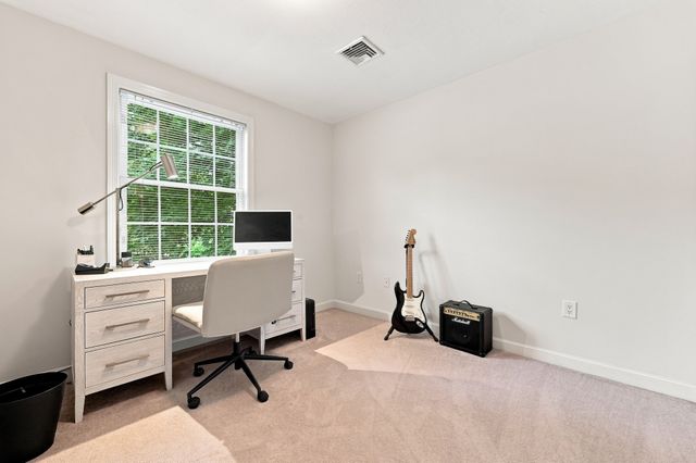222 Mendon Street, Hopedale, MA 01747