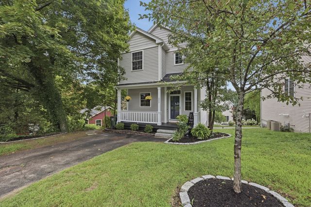 222 Mendon Street, Hopedale, MA 01747