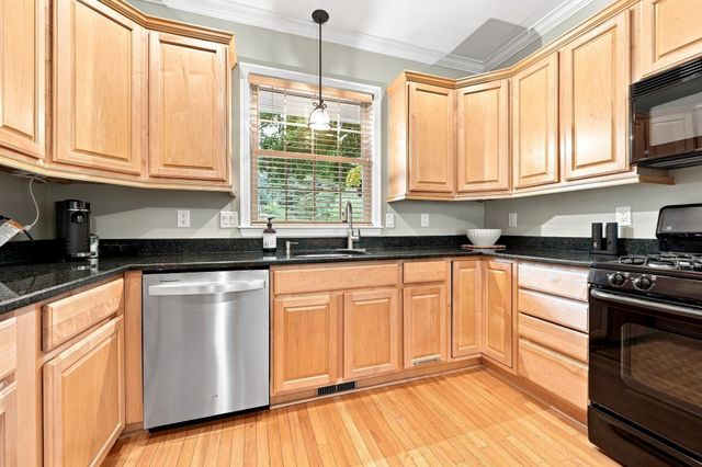 222 Mendon Street, Hopedale, MA 01747