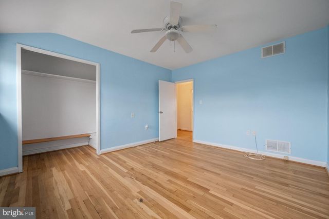2004 ORMAND RD, Baltimore, MD 21222
