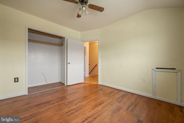 2004 ORMAND RD, Baltimore, MD 21222