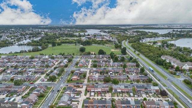 2004 ORMAND RD, Baltimore, MD 21222