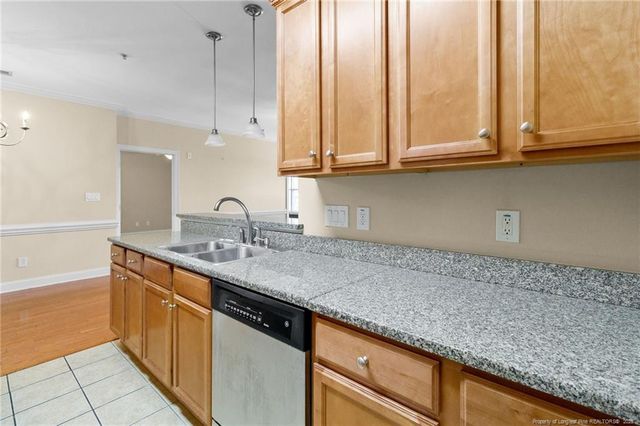 208 Fountainhead Lane, Fayetteville, NC 28301