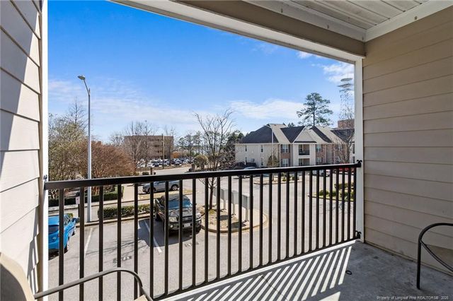 208 Fountainhead Lane, Fayetteville, NC 28301