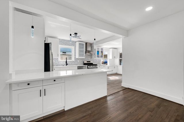 710 SILVER SPRING AVE, Silver Spring, MD 20910