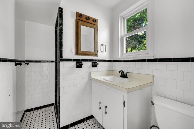 710 SILVER SPRING AVE, Silver Spring, MD 20910