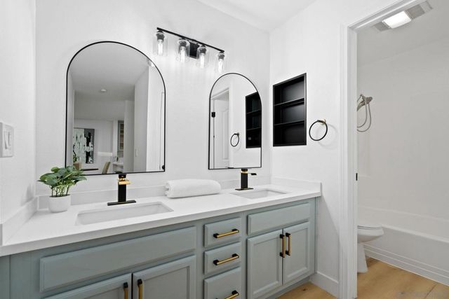 3030 Suncrest Dr 104, San Diego, CA 92116