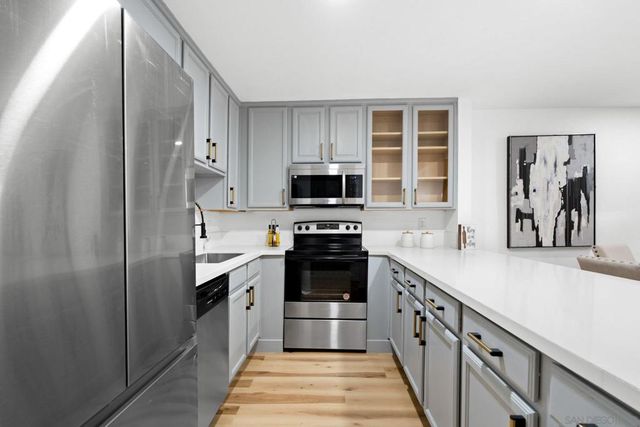 3030 Suncrest Dr 104, San Diego, CA 92116