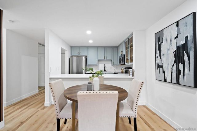 3030 Suncrest Dr 104, San Diego, CA 92116