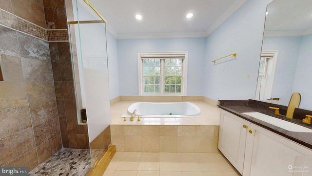 2007 MAYFAIR MCLEAN CT, Falls Church, VA 22043
