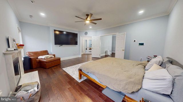 2007 MAYFAIR MCLEAN CT, Falls Church, VA 22043