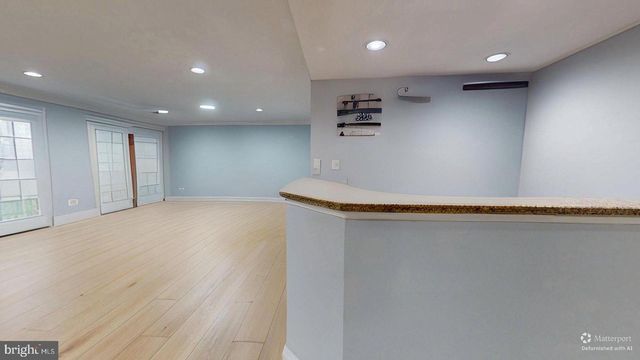 2007 MAYFAIR MCLEAN CT, Falls Church, VA 22043