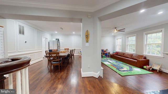 2007 MAYFAIR MCLEAN CT, Falls Church, VA 22043