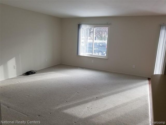 14200 Ivanhoe Drive 158, Sterling Heights, MI 48312