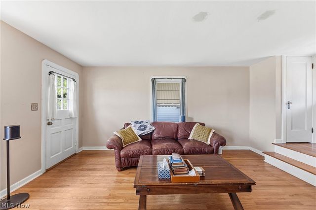 123 Lafayette Street, Elyria, OH 44035