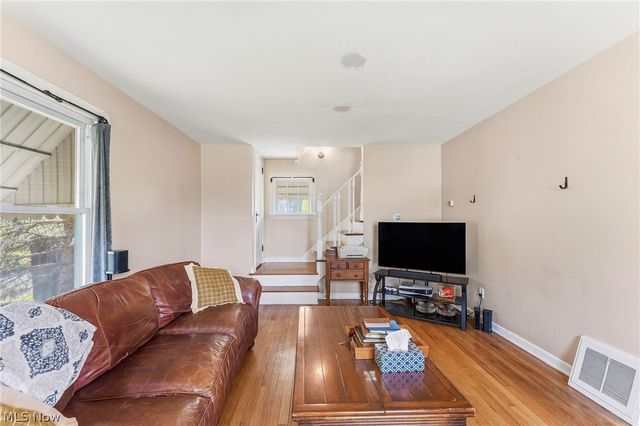 123 Lafayette Street, Elyria, OH 44035