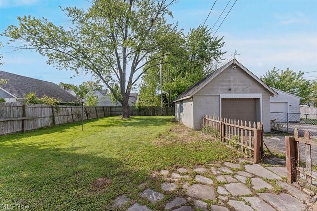 123 Lafayette Street, Elyria, OH 44035