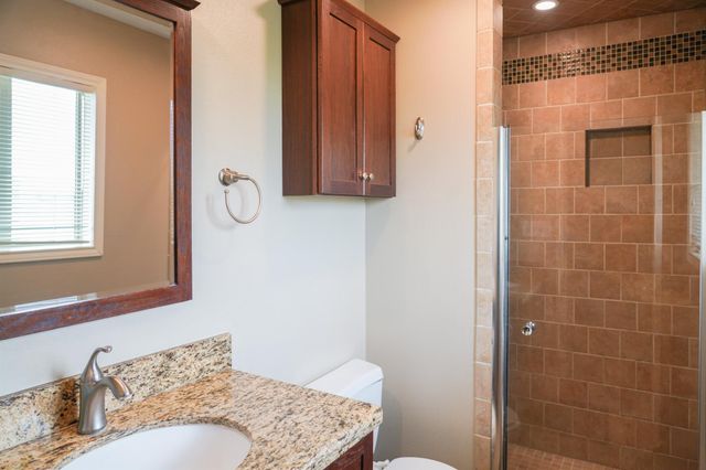 9747 N County Road 393, Louise, TX 77455