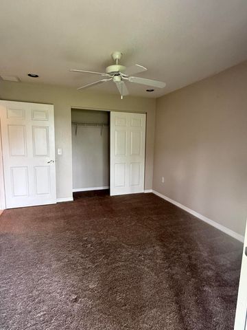 1739 N Dovetail Drive, Fort Pierce, FL 34982