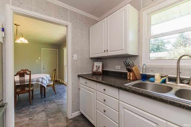 2107 W Sheffield Drive, Muncie, IN 47304