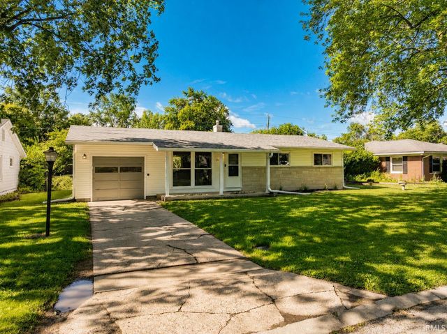 2107 W Sheffield Drive, Muncie, IN 47304