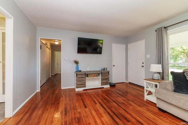 2107 W Sheffield Drive, Muncie, IN 47304