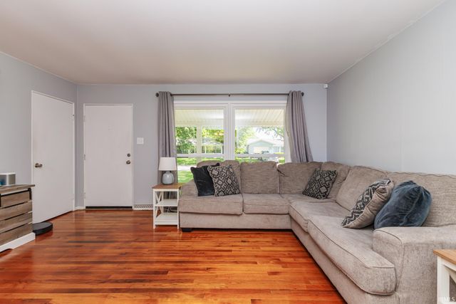 2107 W Sheffield Drive, Muncie, IN 47304