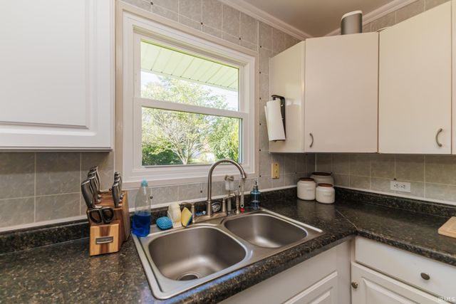 2107 W Sheffield Drive, Muncie, IN 47304