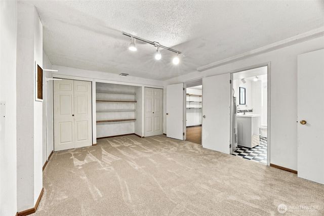 6811 82nd Street SW, Lakewood, WA 98499