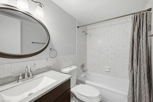 2828 Jackson ST F3, Fort Myers, FL 33901