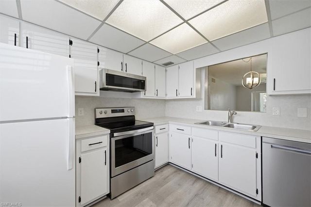 2828 Jackson ST F3, Fort Myers, FL 33901