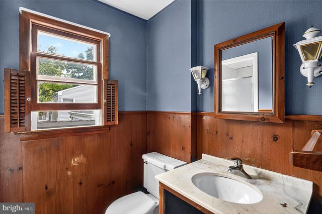 6 WICKFORD AVE, Ewing, NJ 08628