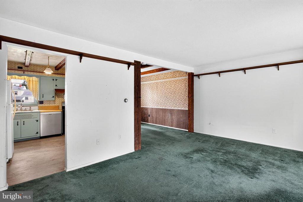 6 WICKFORD AVE, Ewing, NJ 08628 — photo 4