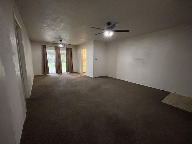 1441 W 20th Street, Merced, CA 95340