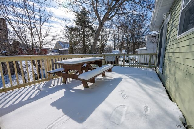 77 Roosevelt Avenue, West Seneca, NY 14224