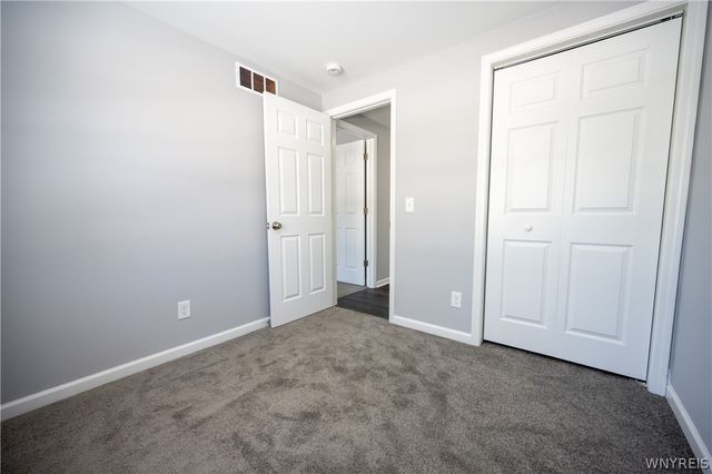 77 Roosevelt Avenue, West Seneca, NY 14224