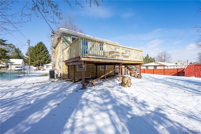 77 Roosevelt Avenue, West Seneca, NY 14224