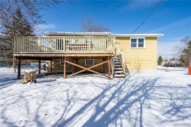 77 Roosevelt Avenue, West Seneca, NY 14224