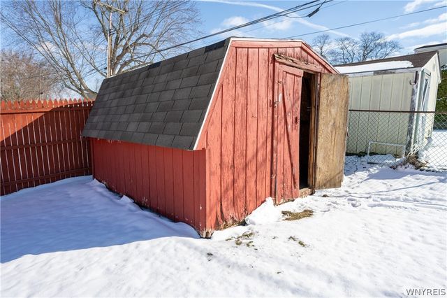 77 Roosevelt Avenue, West Seneca, NY 14224