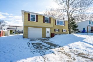 77 Roosevelt Avenue, West Seneca, NY 14224