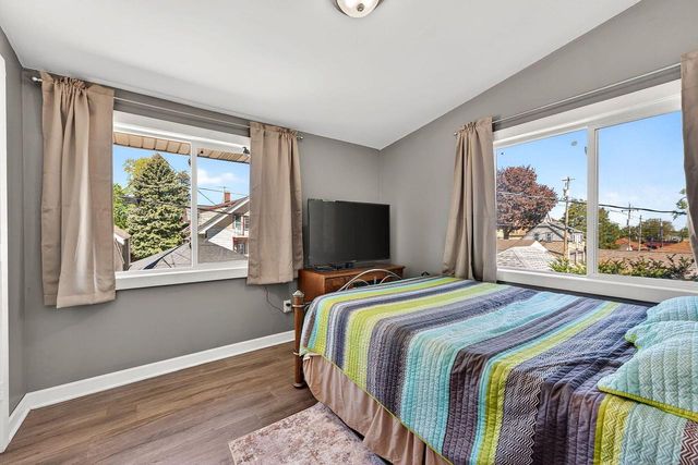 1465 76th STREET, West Allis, WI 53214