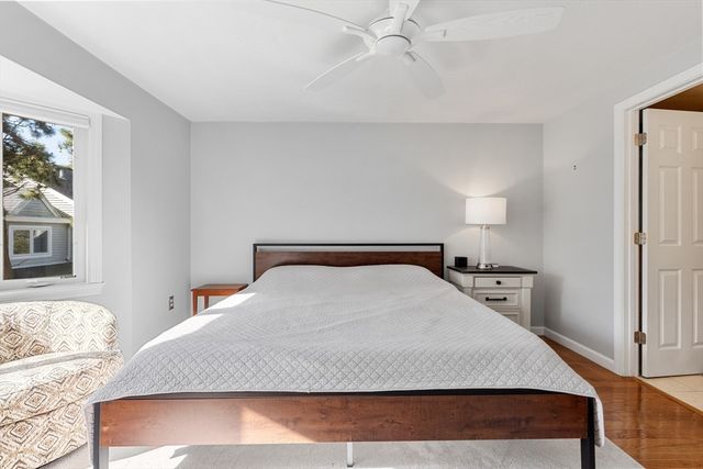 20 Westcliff Dr 20, Plymouth, MA 02360