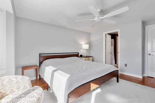 20 Westcliff Dr 20, Plymouth, MA 02360