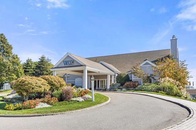 20 Westcliff Dr 20, Plymouth, MA 02360