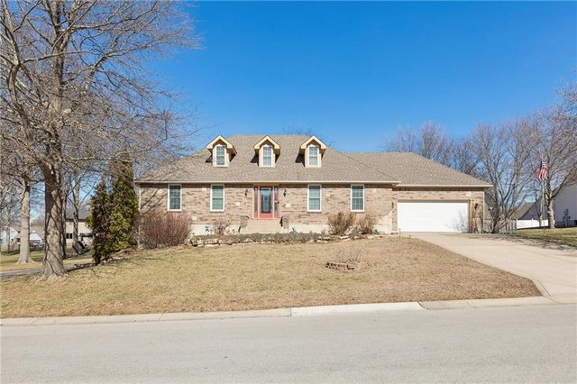 15424 Poplar Street, Basehor, KS 66007