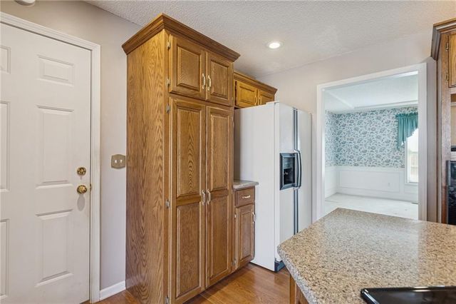 15424 Poplar Street, Basehor, KS 66007