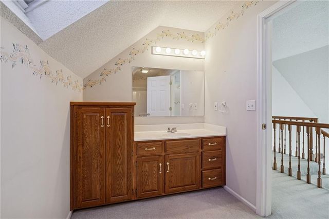 15424 Poplar Street, Basehor, KS 66007