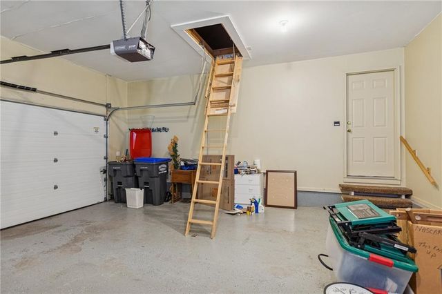 15424 Poplar Street, Basehor, KS 66007